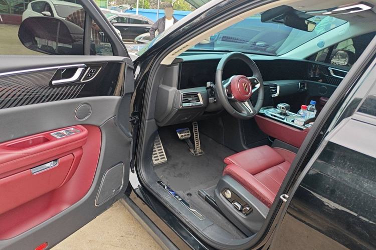 Used Hongqi E-HS9 2022 690 km Range Flagship Edition Six Seats
