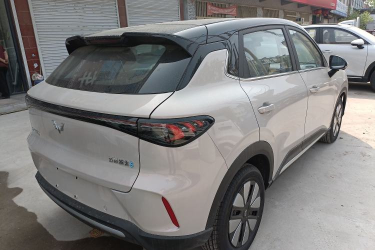 Used Wuling Bingo S 2025 Model 325km Deluxe Edition Rear Right 45 Deg
