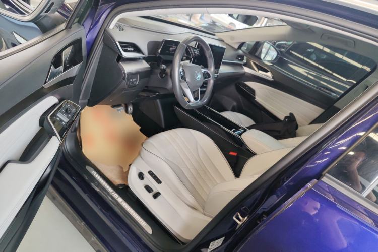 Used Volkswagen ID.6 X 2021 Pro Smart Long-Range Edition Driver Seat