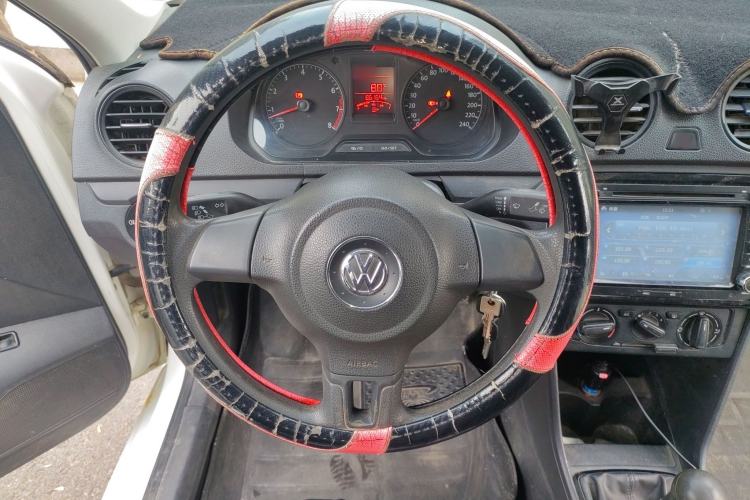 Used Volkswagen Jetta 2015 Zhuihui Edition 1.4L Manual Fashion Model