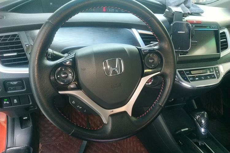 Used Honda Jade 2013 1.8L CVT Luxury Edition 6 seats