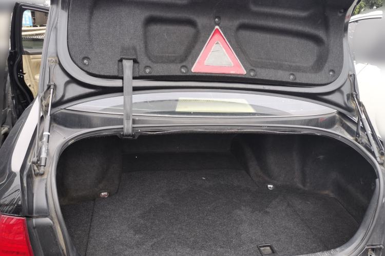 Used Toyota Crown 2006 2.5L Royal Leather Edition Trunk