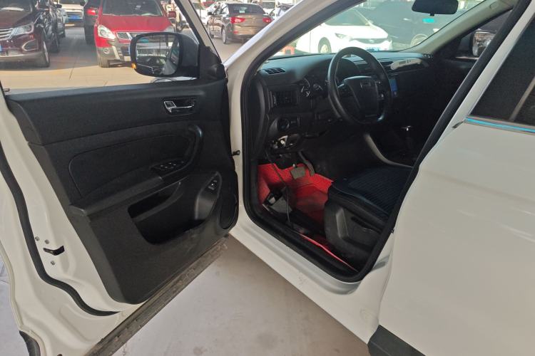 Used Qoros 5 2018 Revised Version 1.6T Automatic Leading Edition