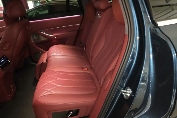 Used Hima AITO M8 2025 Extended-Range Ultra Version 53.4 kWh 5-Seater Edition
