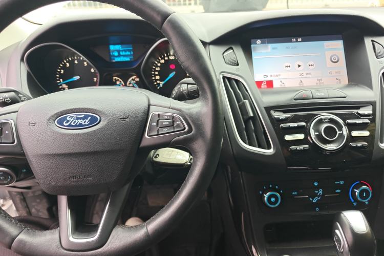 Used Ford Focus 2018 Hatchback Classic 1.6L Automatic Trendy SmartDrive Edition