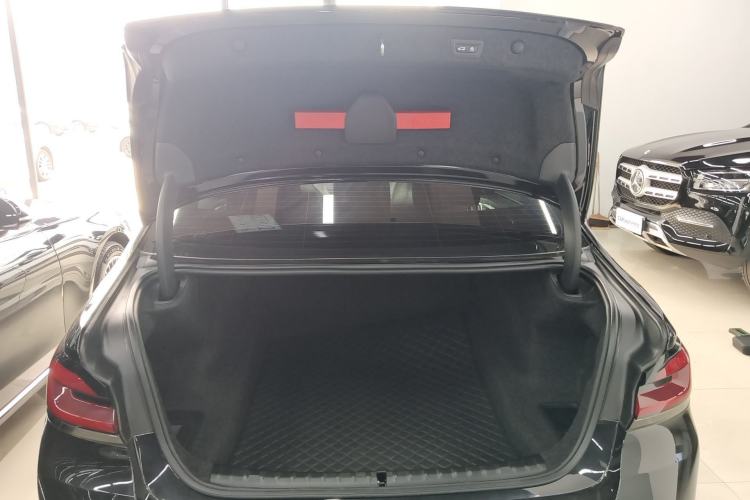 Used BMW 5 Series 2022 Second Facelift 530Li Leading Edition Luxury Package Trunk