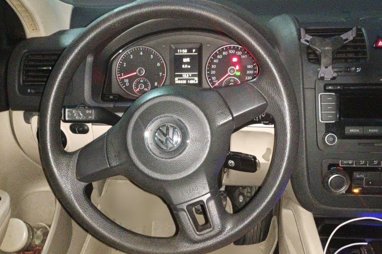 Used Volkswagen Sagitar 2011 1.4 TSI Automatic Luxury Edition
