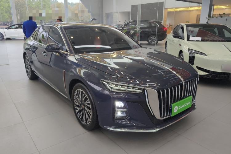 Used Hongqi H5 2024 2.0T Automatic Smart Connect Flagship Edition Front Right 45 Deg