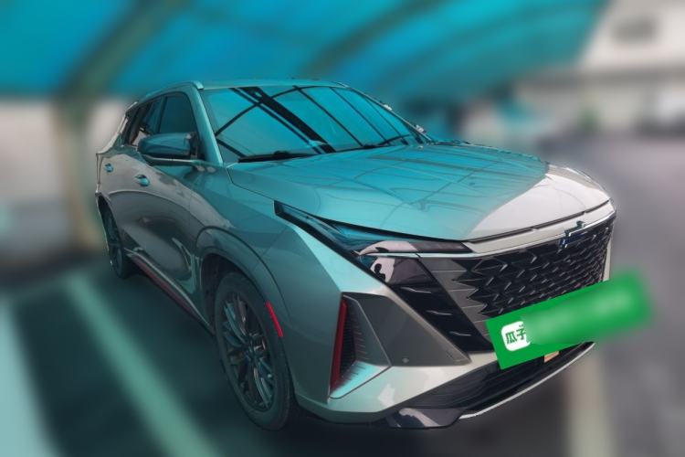 Used CHANGAN OSHAN Z6 2022 Blue Whale 1.5T DCT Luxury Model Front Right 45 Deg