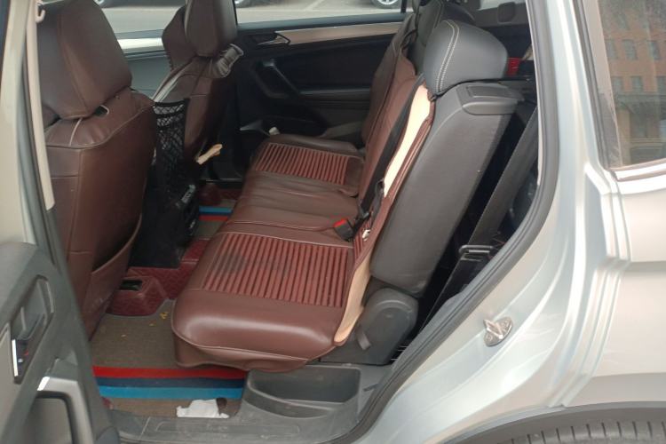 Used Volkswagen Tiguan L 2019 380TSI Automatic All-Wheel Drive Luxury Edition with 7 Seats China VI Standard