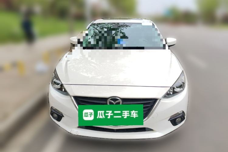 Used Mazda 3 Axela 2016 Sedan 1.5L Automatic Luxury Model