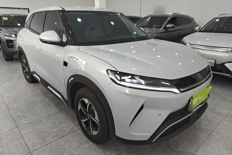 Used BYD Yuan UP 2025 Intelligent Driving Version 401 km Leading Edition Front Right 45 Deg