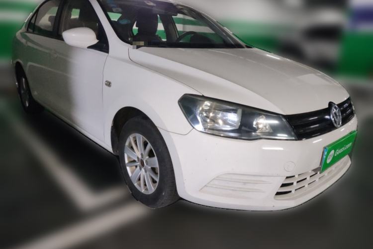 Used Volkswagen Jetta 2015 Value Edition 1.6L Automatic Fashion Version Front Right 45 Deg