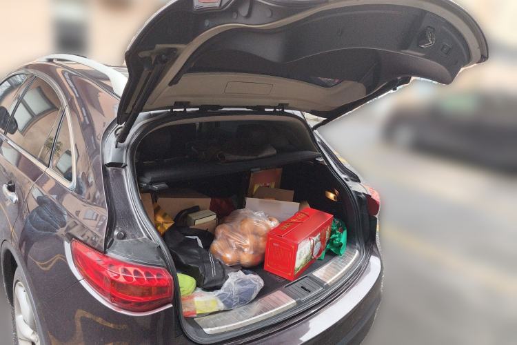 Used Infiniti FX 2013 FX37 Supreme Edition Trunk