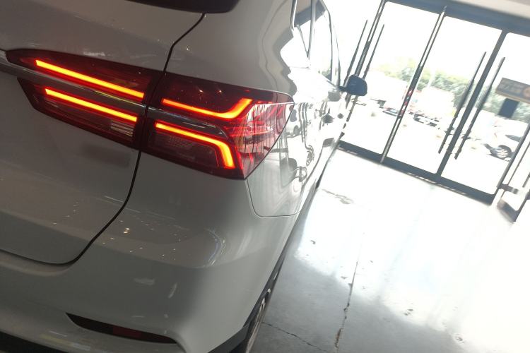 Used Roewe RX5 2022 330TGI Automatic National Style Edition
