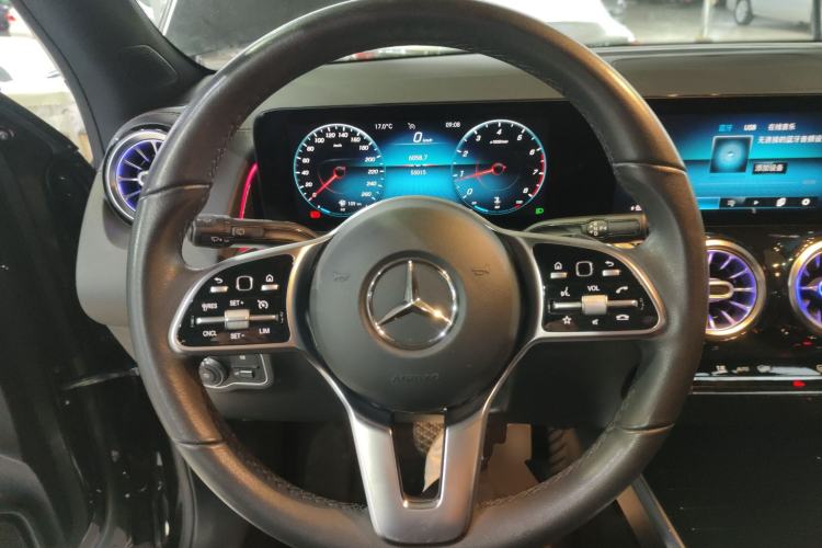Used Mercedes-Benz GLB 2021 GLB 200 Dynamic Edition
