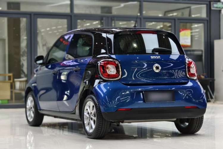 Used smart forfour 2016 1.0L 52 kW Dynamic Edition