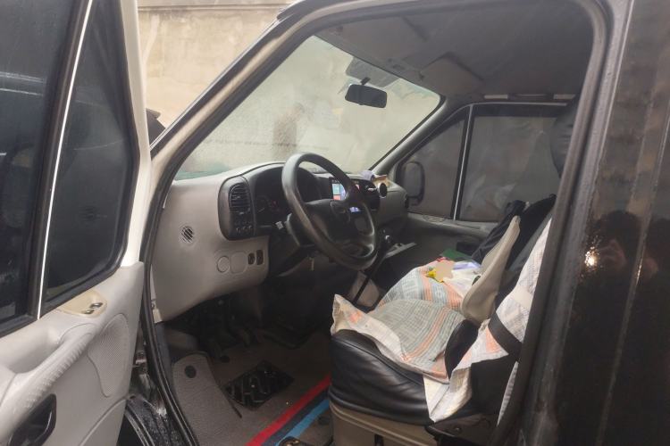 Used Ford Classic Transit 2013 2.8T Diesel Logistics Model with Short Wheelbase and Mid-Roof JX493ZLQ4