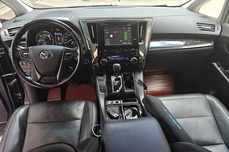 Used Toyota Vellfire 2019 Dual-Engine 2.5L HV Luxury Edition
