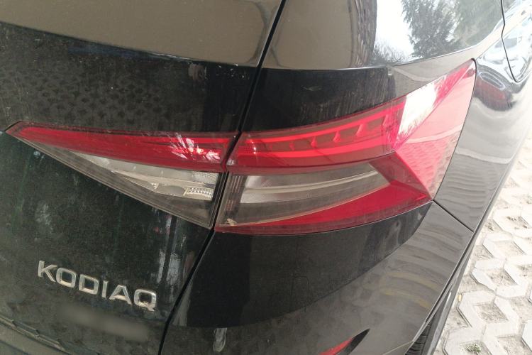 Used Skoda Kodiaq 2019 Facelifted TSI330 5-Seater Two-Wheel-Drive Luxury Enjoyment Edition China VI Standard Right Rear Taillight