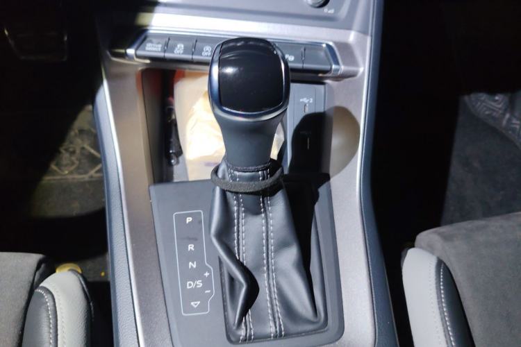 Used Audi Q3 2021 40 TFSI Fashion Dynamic Model
