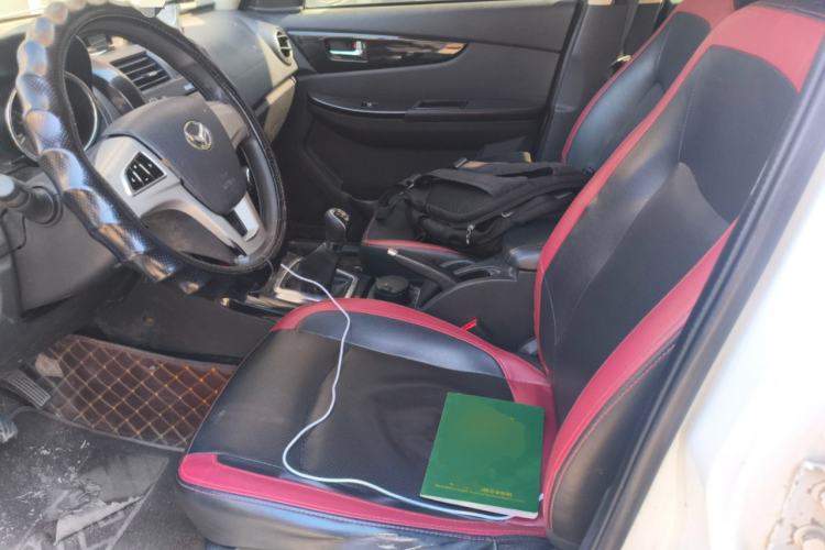 Used HYOSOW S3 2014 1.5L Comfort Version China IV Emission Standard Left Front Seat