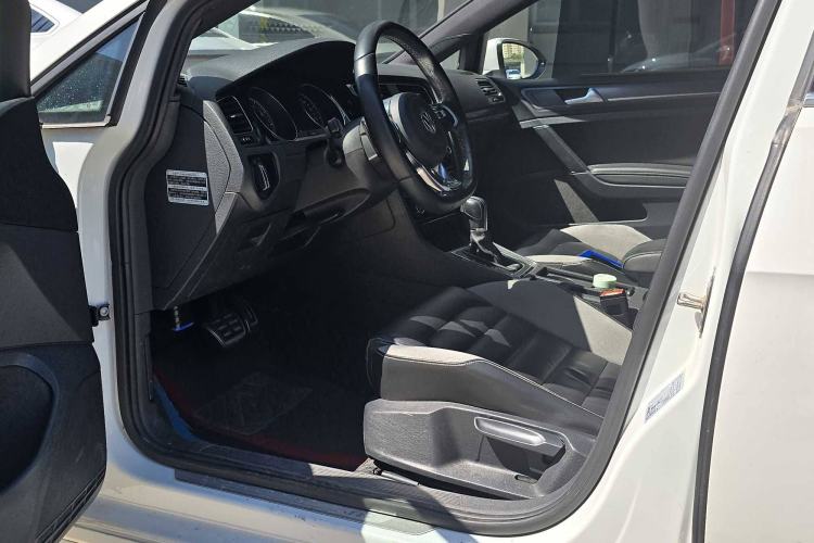 Used Volkswagen Golf 2016 1.4TSI Automatic R-Line