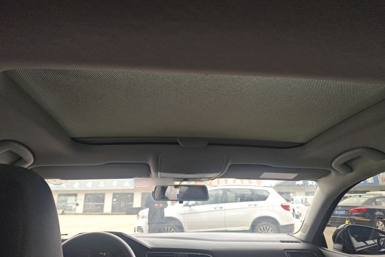 Used Volkswagen Lamando 2017 230TSI DSG Fashion Edition
