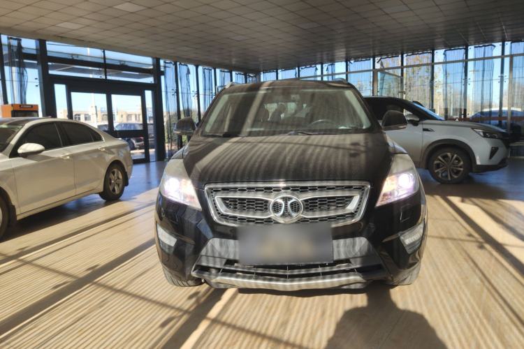 Used BAIC Senova X65 2015 2.0T automatic luxury version