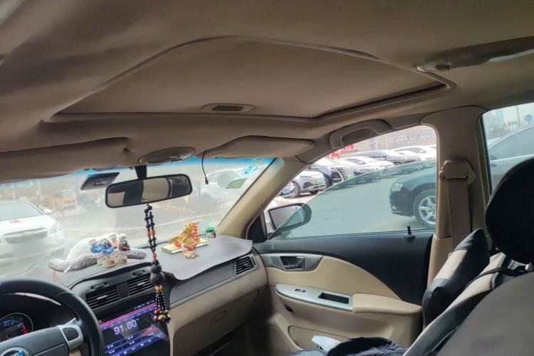 Used Buick Excelle 2011 1.6 LX-MT