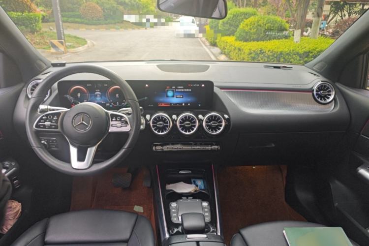 Used Mercedes-Benz GLA 2020 GLA 200 Center Console