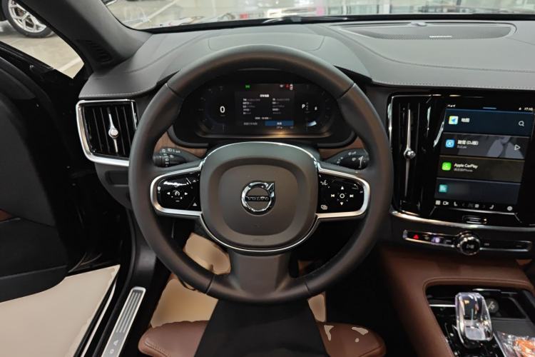 Used Volvo S90 2025 B5 Zhiyuan Luxury Edition