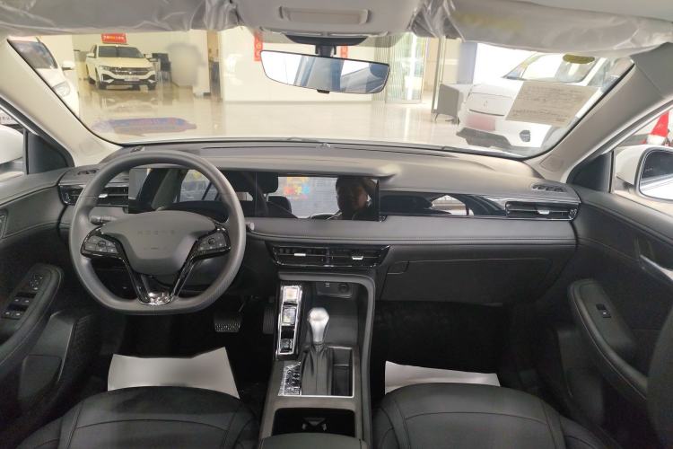 Used Roewe i5 2024 1.5L CVT Luxury Edition Interior 3