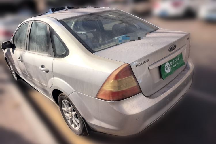 Used Ford Focus 2011 Sedan 1.8L Manual Comfort Model
