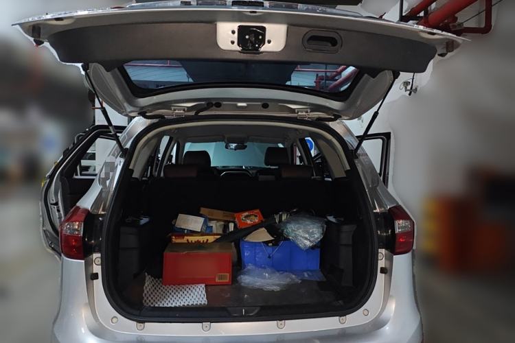 Used JMC Yusheng S350 2016 2.4T Manual 4x4 Diesel Luxury Edition 5-Seater