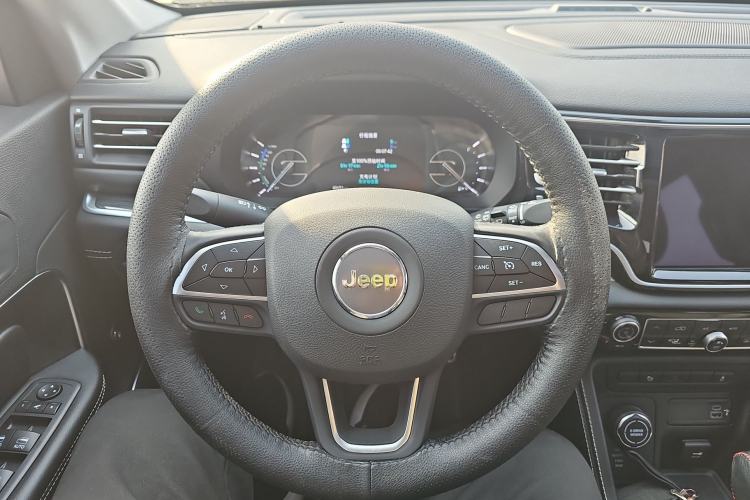 Used Jeep Commander PHEV 2020 2.0T Plug-in Hybrid Enjoyment Version
