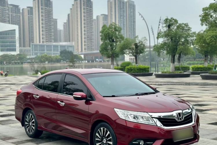 Used Honda Crider 2015 1.8L automatic comfort version
