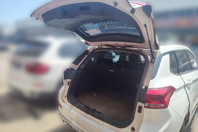 Used Haval H6 Coupe 2018 Red-Label 1.5T Automatic Two-Wheel Drive Ultra-Luxury Model Trunk