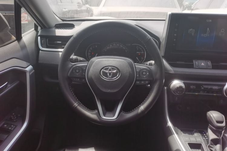 Used Toyota RAV4 2021 2.0L CVT Two-Wheel Drive Fashion PLUS Edition