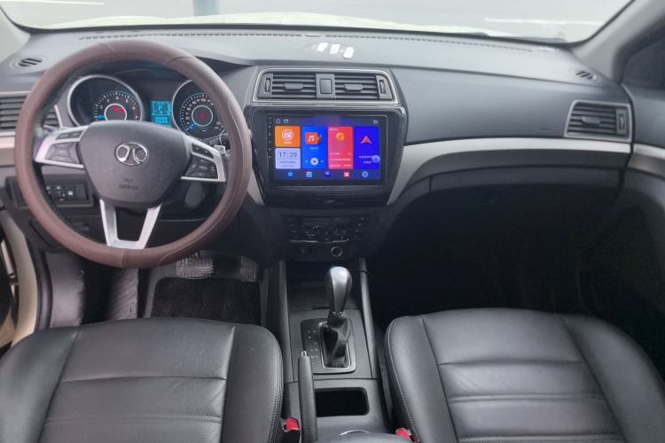 Used BAIC Senova X65 2015 2.0T Automatic Elite Model