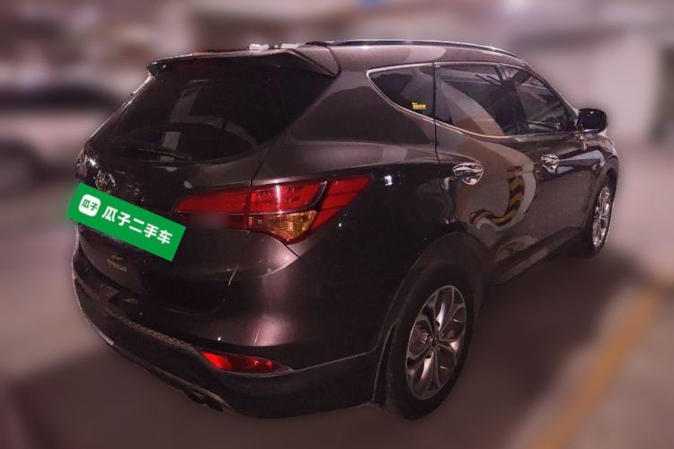 Used Hyundai Santa Fe Classic 2013 3.0L 4x4 Premium Edition 7-Seater Euro IV