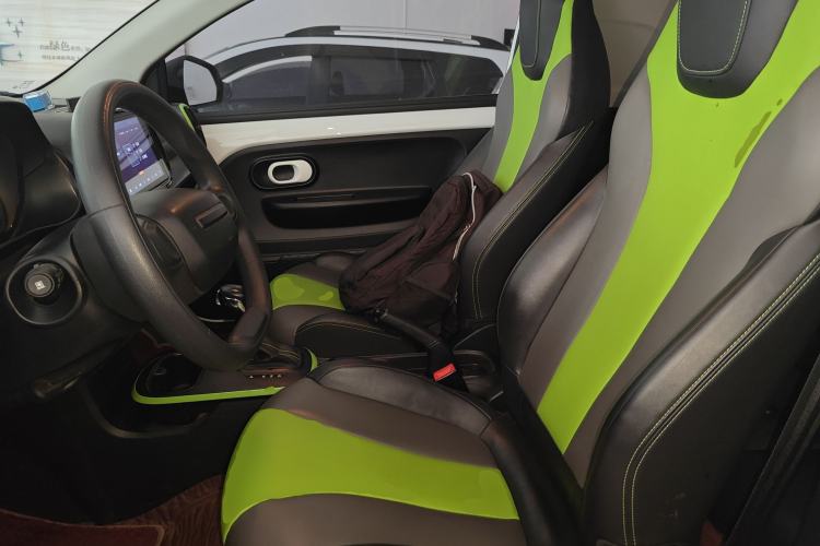 Used Roewe Clever 2021 302 km New Four-Seater Super-Efficient Version
