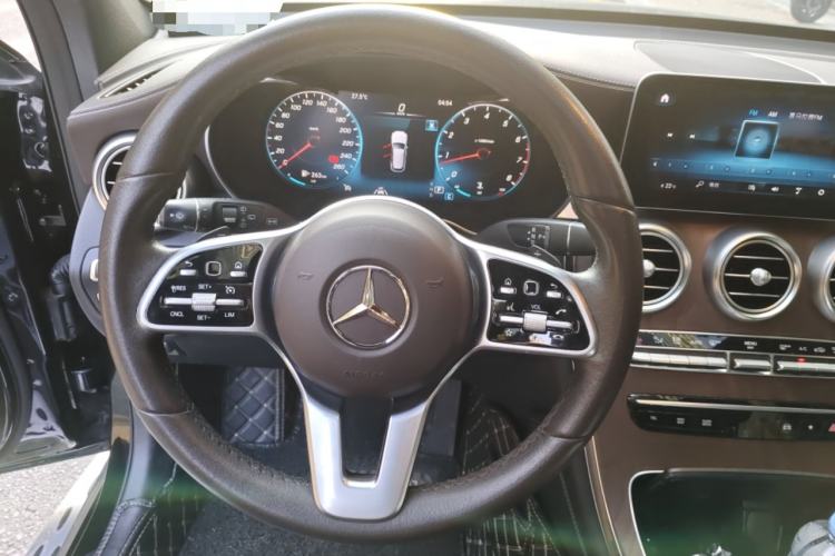 Used Mercedes-Benz GLC 2020 Facelift GLC 300 L 4MATIC Dynamic Edition
