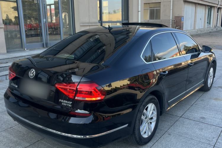 Used Volkswagen Passat 2015 1.8TSI DSG Prestige Edition Exterior 1