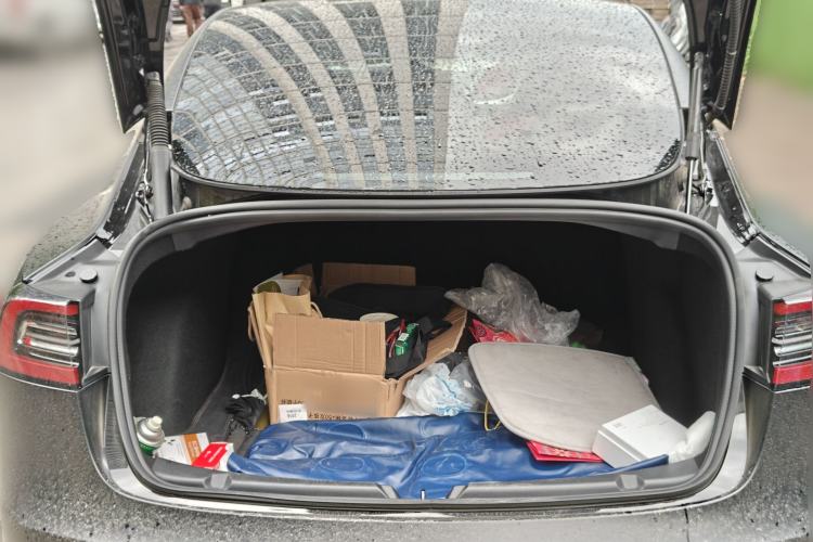 Used Tesla Model 3 2021 Revised Version II – Performance High-Performance All-Wheel-Drive Edition Trunk