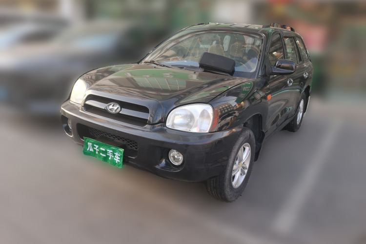 Used Huatai Santa Fe Classic 2012 2.0L Gasoline Manual Two-Wheel Drive with Sunroof