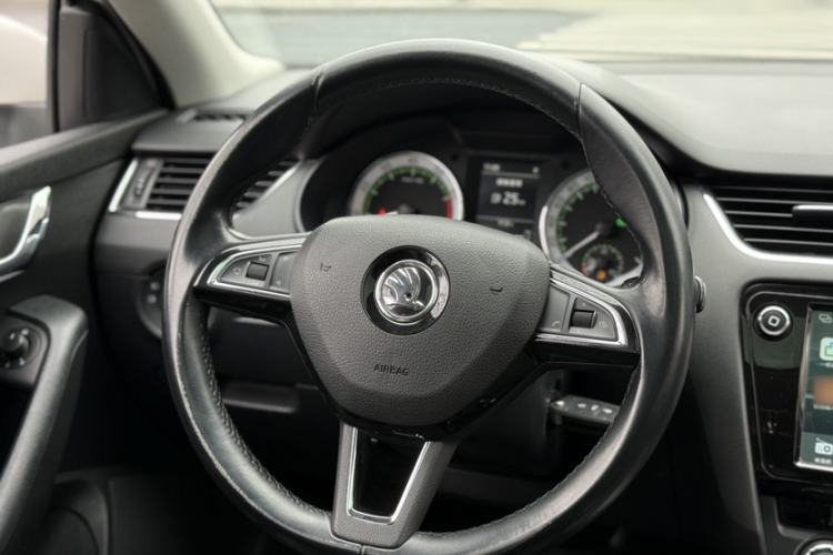 Used Skoda Octavia 2018 TSI230 DSG Luxury Edition
