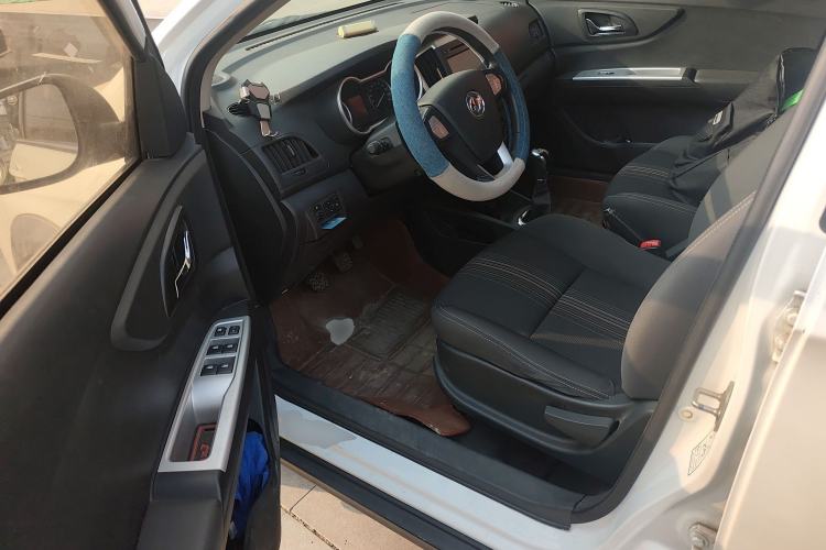 Used Dongfeng Aeolus AX3 2016 1.5L Manual Shangkue Model
