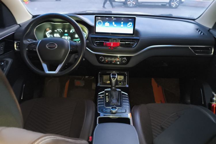 Used FAW Senya R8 2020 1.6L Automatic Comfort Model
