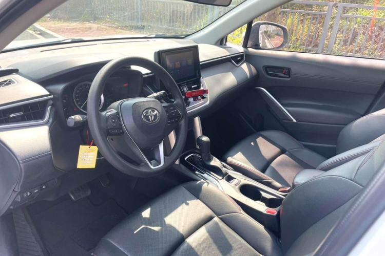 Used Toyota FRONTLANDER 2022 2.0L CVT Leading Edition